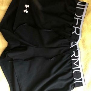 Underarmor shorts